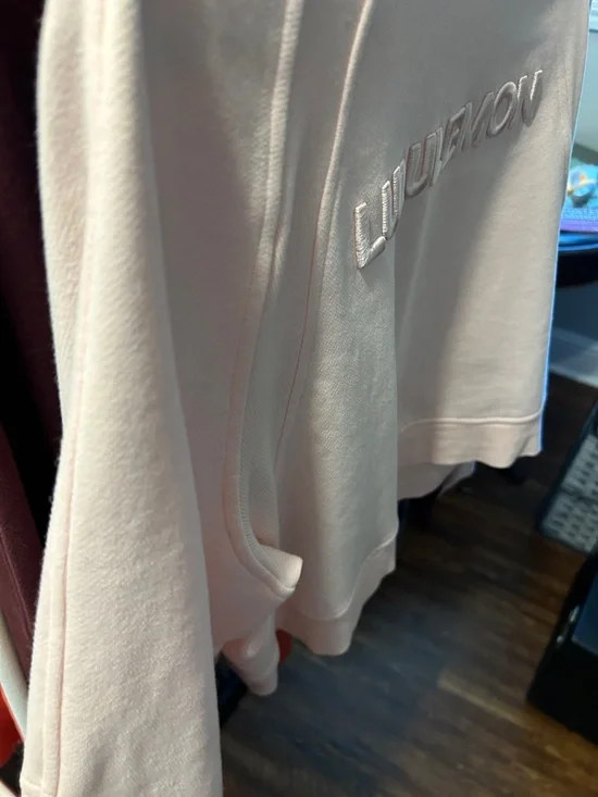 lululemon athletica Pale Pink Crewneck Logo Sweatshirt 
001 - Picture 4 of 6